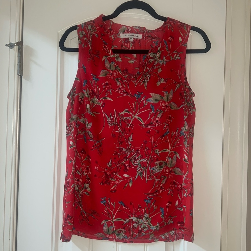 Red / Floral Top